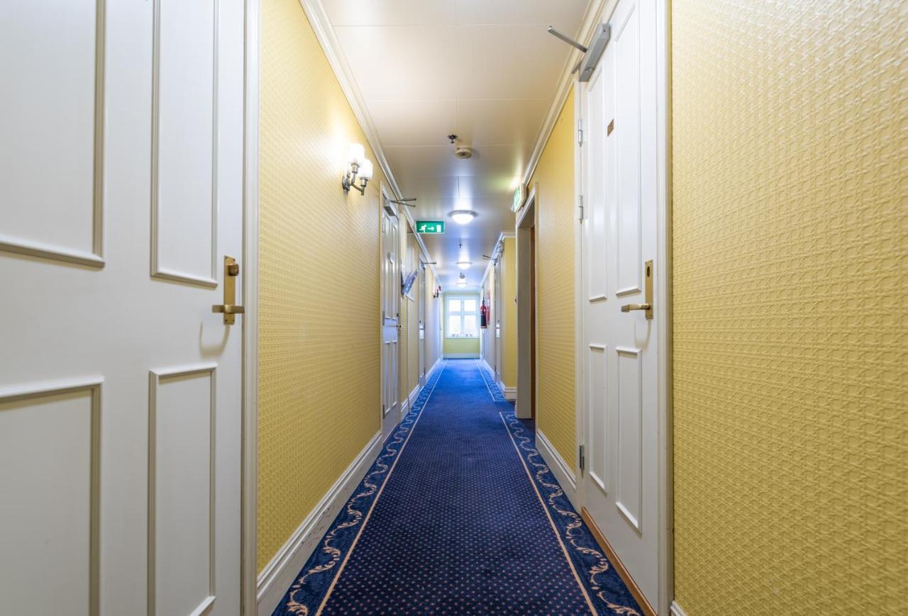 Grand Hotell Sauda Budget Buitenkant foto