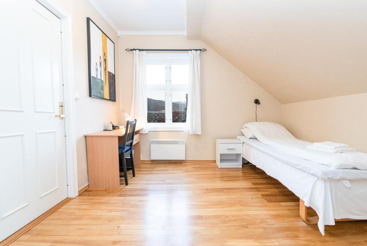 Grand Hotell Sauda Budget Buitenkant foto